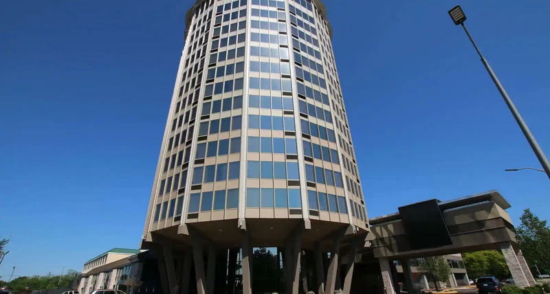 Holiday Inn - Southfield (Radisson Hotel Southfield-Detroit)